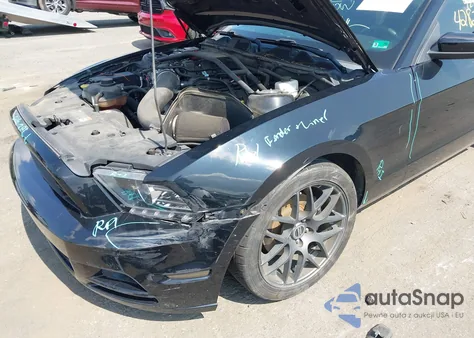 2014 Ford Mustang V6 z USA, uszkodzony, nr VIN 1ZVBP8AM3E5271212